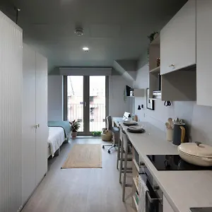 Capsule hotel Keel House Modern